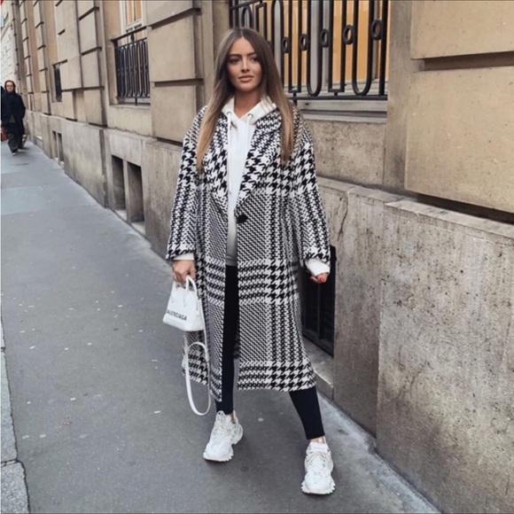 Zara Black and White Houndstooth Coat - Picture 6 of 12